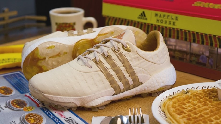 Adidas launcht Sneaker mit Waffle House -