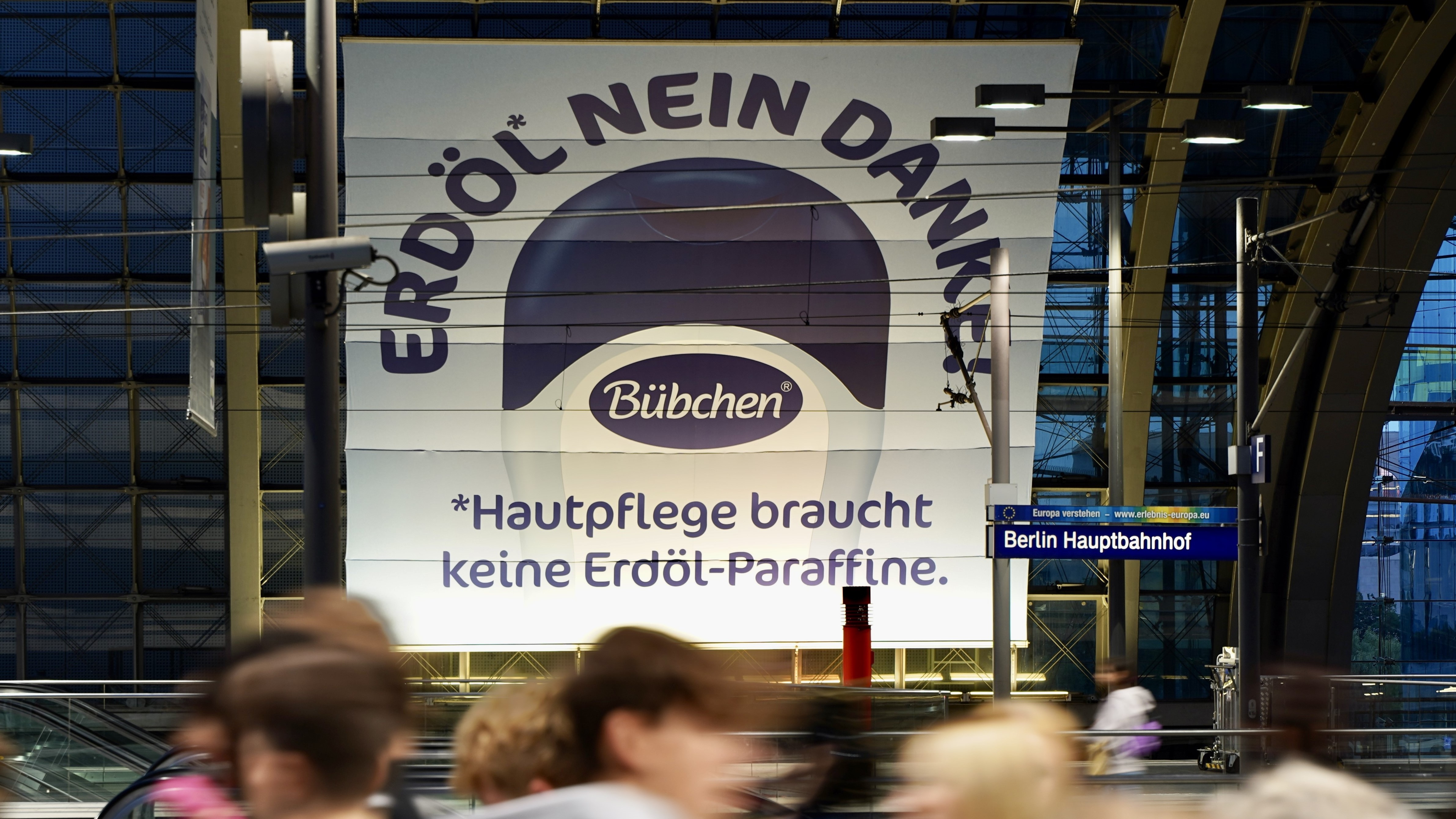 Bübchen-Kampagne gegen Paraffin in der Babypflege -