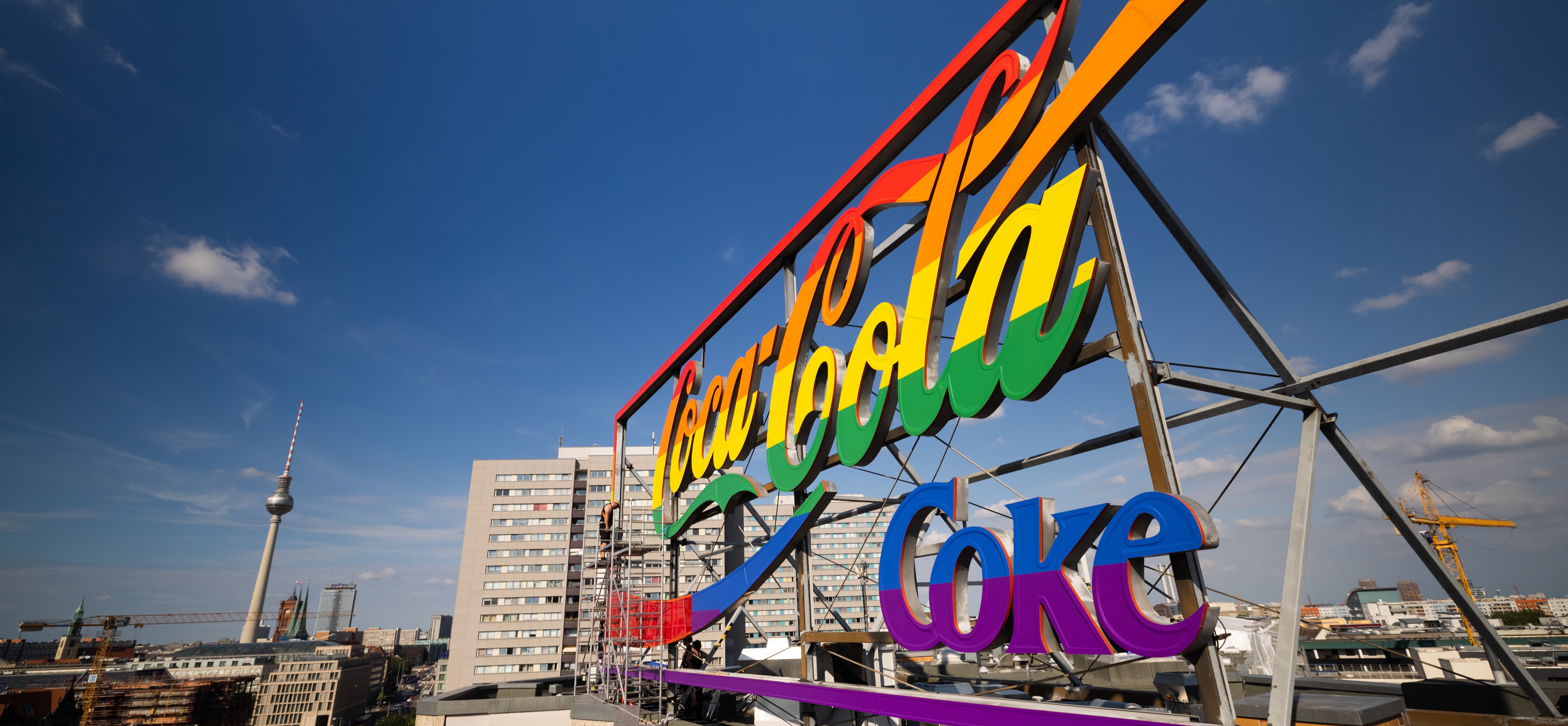 Unternehmen engagieren sich zum Pride Month - Coca-Cola ist Hauptpartner der EuroPride und Unterstützer der CSD-Aktivitäten in Deutschland - Quelle: Coca-Cola