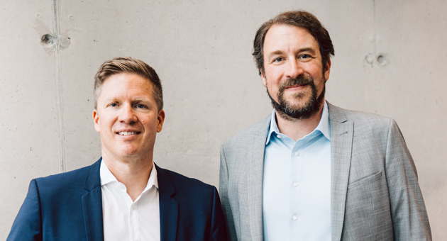 Dr. Pfleger erweitert Geschäftsführung - Joss Hertle (l.) wird ab Januar 2026 weiterer Geschäftsführer von Dr. Pfleger Arzneimittel und ergänzt die Unternehmensleitung um Ralf Will (r.) - Quelle: Dr. Pfleger