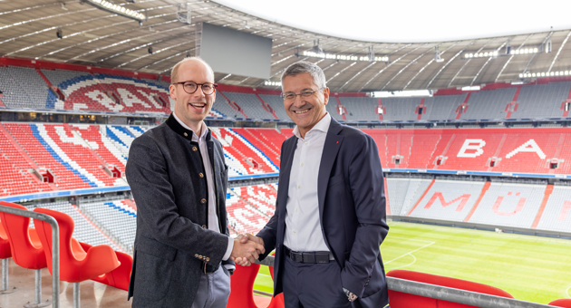 Viessmann steigt als Gesellschafter beim FC Bayern München ein - Max Viessmann (li.) und Herbert Hainer kündigen Viessmann als neuen Gesellschafter des FC Bayern München an - Quelle: Viessmann Generations Group/FC Bayern München
