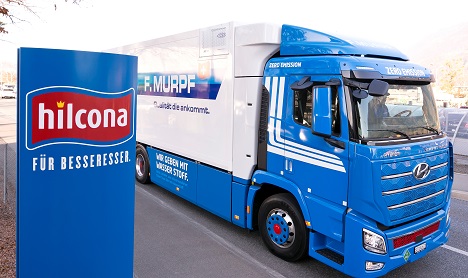 Hilcona mit Wasserstoff-Lastwagen auf Tour -