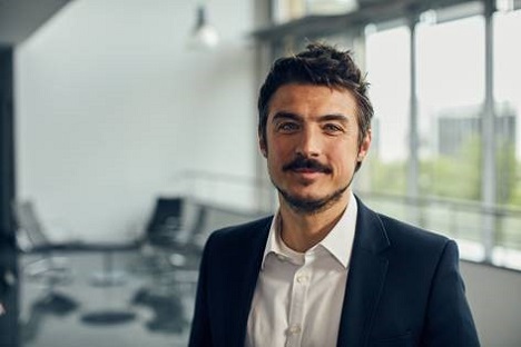 Maik Hofmann als Marketingleiter zu Hessnatur -