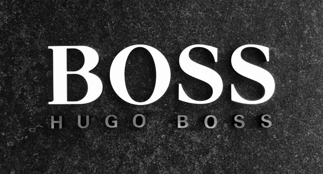 Hugo Boss baut Womenswear-Kompetenz aus - Quelle: Viktor Forgacs/Unsplash
