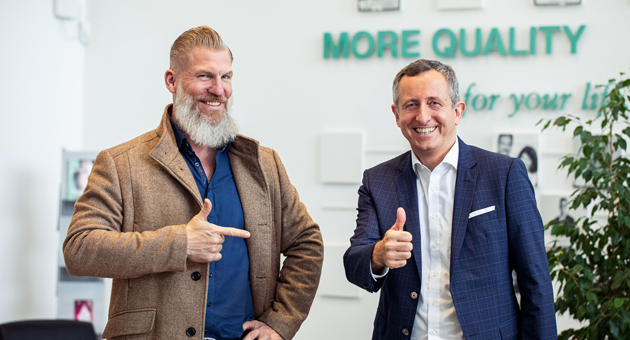 LR Health & Beauty launcht neue Fitness-Marke - Dr. med. Matthias Manke (l.) und Andreas Friesch, CEO von LR - Quelle: LR
