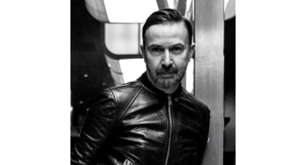 Marken werden erlebbar: Narrative Experiences statt klassischer Werbung - Mike John Otto ist Executive Creative Director und AI Artist - Quelle: Mike John Otto