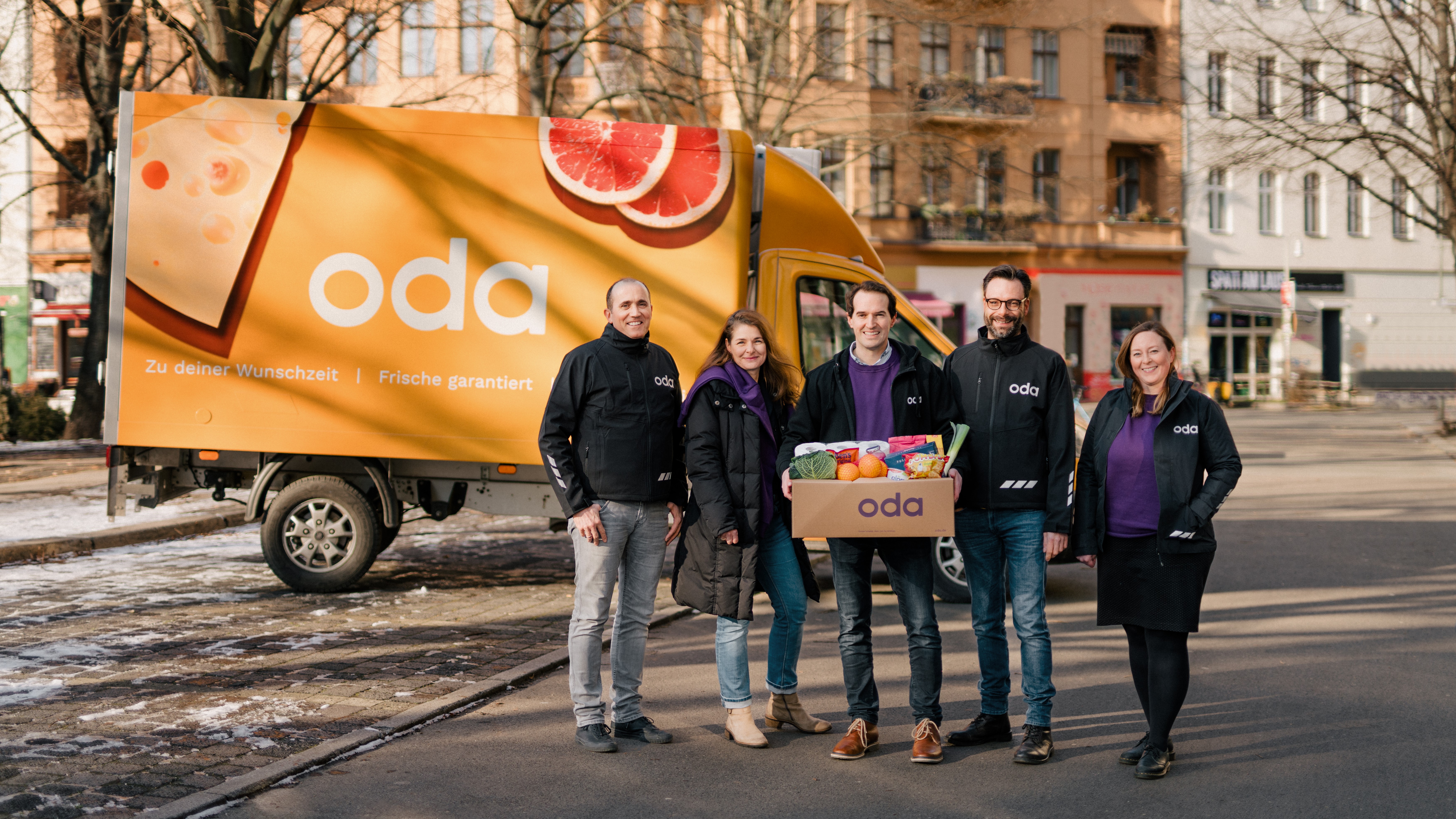 Online-Supermarkt Oda beliefert jetzt ganz Berlin - Das Oda-Team: Eberhard Wirtz, Commercial Director, Ulrike Kuerschner, Finance Director, Malte Nousch, Managing Director, Steffen Christ, Operations Director, und Maja Daeumig, Head of Customer Service (v.l.n.r.) - Quelle: Oda Germany GmbH