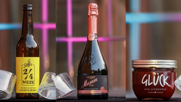 Sieger des Awards 'Produktinnovation in Glas' geehrt - Die Sieger des Wettbewerbs 'Produktinnovation in Glas' 2023 - Quelle: Aktionsforum Glasverpackung/Ulrich Perrey
