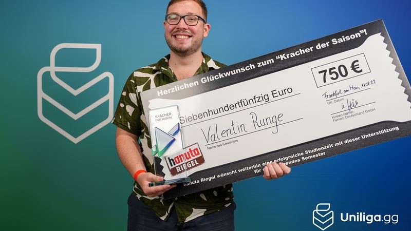 Hanuta bleibt Partner der Uniliga - Uniliga-Spieler Valentin Runge erhält den von Hanuta Riegel geförderten Preis für den "Kracher der Saison" - Quelle: Uniliga