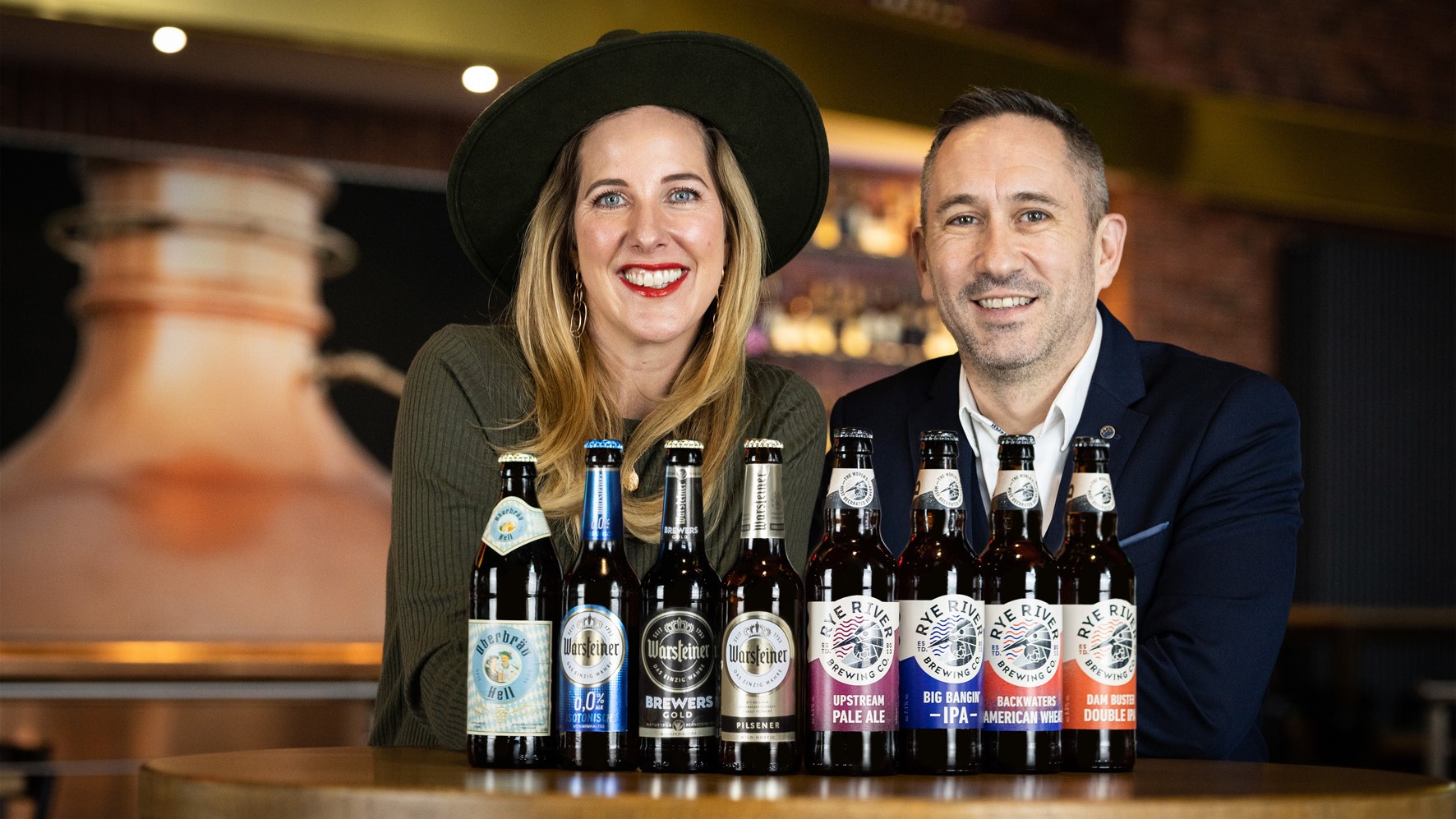 Warsteiner beteiligt sich an irischer Brauerei - Catharina Cramer, Inhaberin der Warsteiner Gruppe, und Tom Cronin, CEO der Rye River Brewing Company - Quelle: Berthold Linn/Die Wolff Werbeagentur