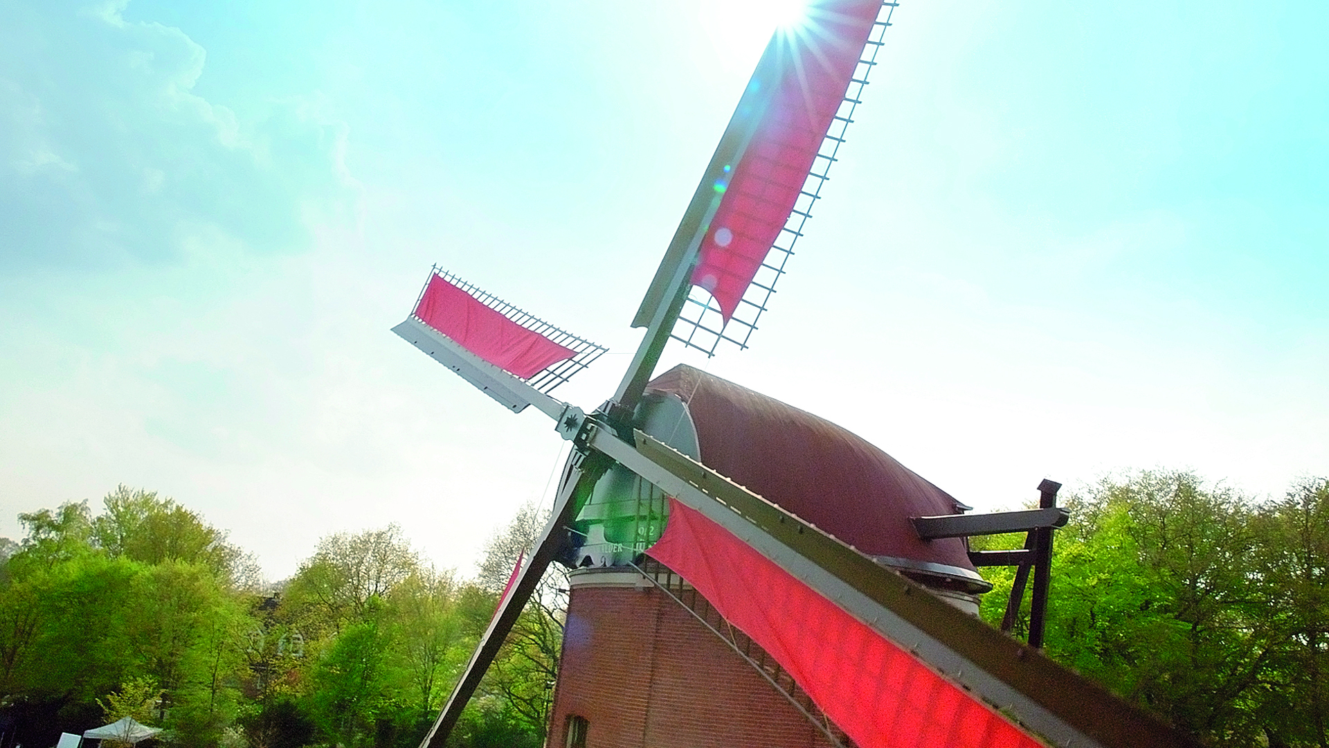 Rügenwalder Mühle kooperiert mit Food Harbour Hamburg - Quelle: Rügenwalder Mühle